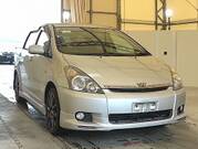 2004 TOYOTA WISH