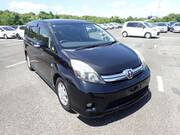 2012 TOYOTA ISIS PLATANA