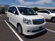 2010 TOYOTA NOAH X SMART EDITION
