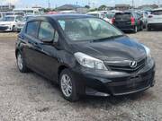 2013 TOYOTA VITZ U