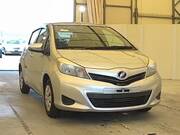 2013 TOYOTA VITZ F