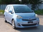 2011 TOYOTA RACTIS G