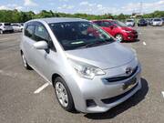 2016 TOYOTA RACTIS X