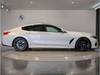 BMW 8 SERIES
