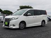 2015 TOYOTA ESQUIRE