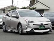 2017 TOYOTA PRIUS