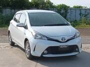 2015 TOYOTA VITZ