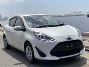 2019 TOYOTA AQUA S