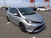 2015 TOYOTA VITZ F