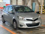 2011 TOYOTA VITZ F