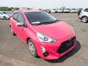 2016 TOYOTA AQUA