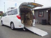 2013 TOYOTA ALPHARD