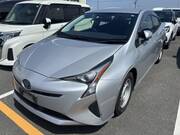 2018 TOYOTA PRIUS S