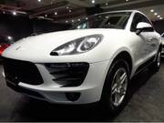 2016 PORSCHE MACAN