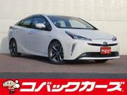 2019 TOYOTA PRIUS