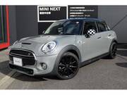 2018 BMW MINI COOPER S