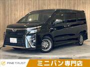2018 TOYOTA VOXY