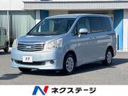 2013 TOYOTA NOAH
