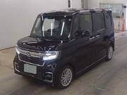2023 HONDA N-BOX CUSTOM
