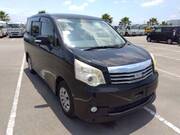 2013 TOYOTA NOAH X SPECIAL EDITION