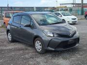 2015 TOYOTA VITZ F