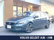 2016 VOLVO V40