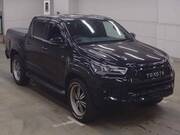 2022 TOYOTA HILUX