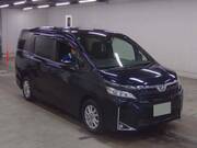2019 TOYOTA VOXY V