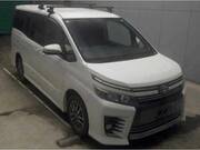 2014 TOYOTA VOXY