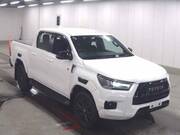 2022 TOYOTA HILUX