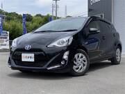 2016 TOYOTA AQUA
