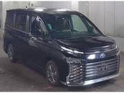 2022 TOYOTA VOXY