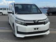 2016 TOYOTA VOXY