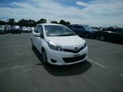 2012 TOYOTA VITZ F