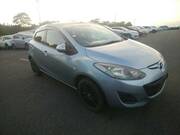 2012 MAZDA DEMIO