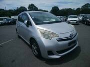 2012 TOYOTA RACTIS G