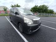 2010 TOYOTA NOAH X SMART EDITION