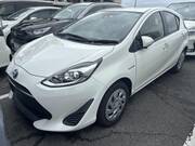 2018 TOYOTA AQUA