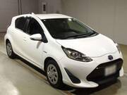 2019 TOYOTA AQUA