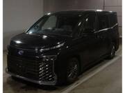 2022 TOYOTA VOXY