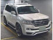2017 TOYOTA LAND CRUISER