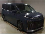 2022 TOYOTA VOXY