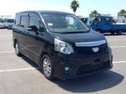 2010 TOYOTA NOAH SI