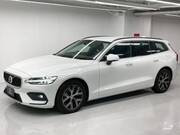 2023 VOLVO V60
