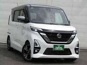 2020 NISSAN ROOX