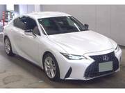 2021 LEXUS IS