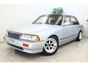 1994 NISSAN CREW LX SALOON