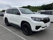 2022 TOYOTA LAND CRUISER PRADO