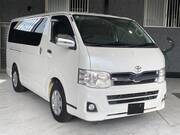 2011 TOYOTA HIACE VAN