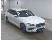 2022 VOLVO S60